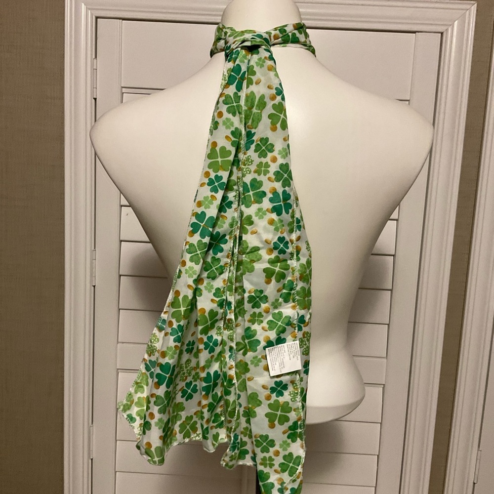 Elegant Floral Green and Blue Wrap